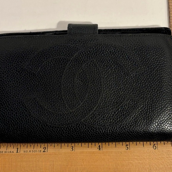 CHANEL BLACK CAVIAR LEATHER BI-FOLD WALLET KISS LOCK COIN PURSE PROJECT PIECE - Picture 14 of 16